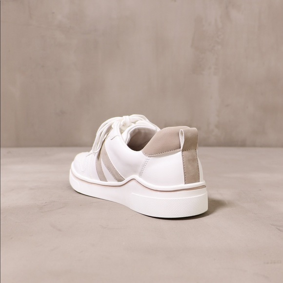 NWT MIA White Sneakers with detail - Picture 3 of 4